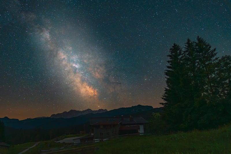 Habitable Exoplanet